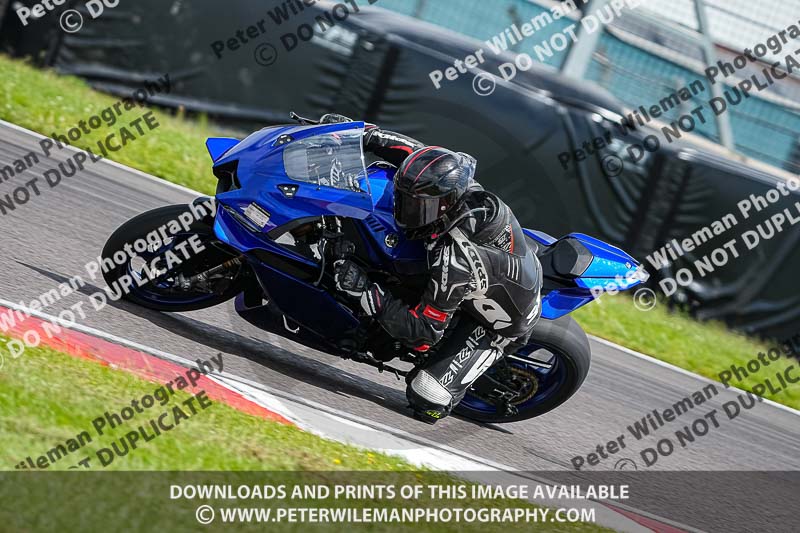 donington no limits trackday;donington park photographs;donington trackday photographs;estoril;event digital images;motorbikes;no limits;no limits trackdays;peter wileman photography;portugal;trackday;trackday digital images;trackday photos